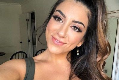 Lena The Plug Bio, Real Name, Height, Net Worth, Boyfriend,。